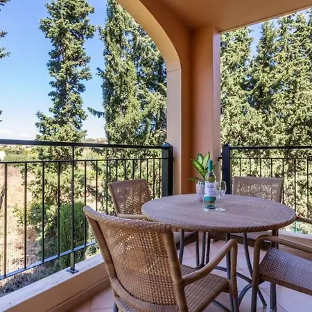 Luxurious 2-bedroom In Luz, Portugal With Shared Pool * Luz