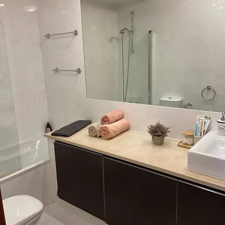 Luxurious 2-bedroom In Luz, Portugal With Shared Pool * Luz