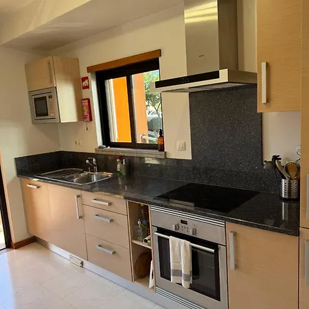 Apartamento Luxurious 2-bedroom In Luz, Portugal With Shared Pool Luz