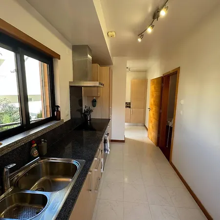 Luxurious 2-bedroom In Luz, Portugal With Shared Pool Apartamento *