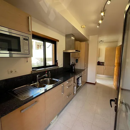 Luxurious 2-bedroom In Luz, Portugal With Shared Pool * Praia Da Luz