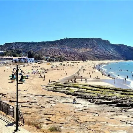 Luxurious 2-bedroom In Luz, Portugal With Shared Pool *